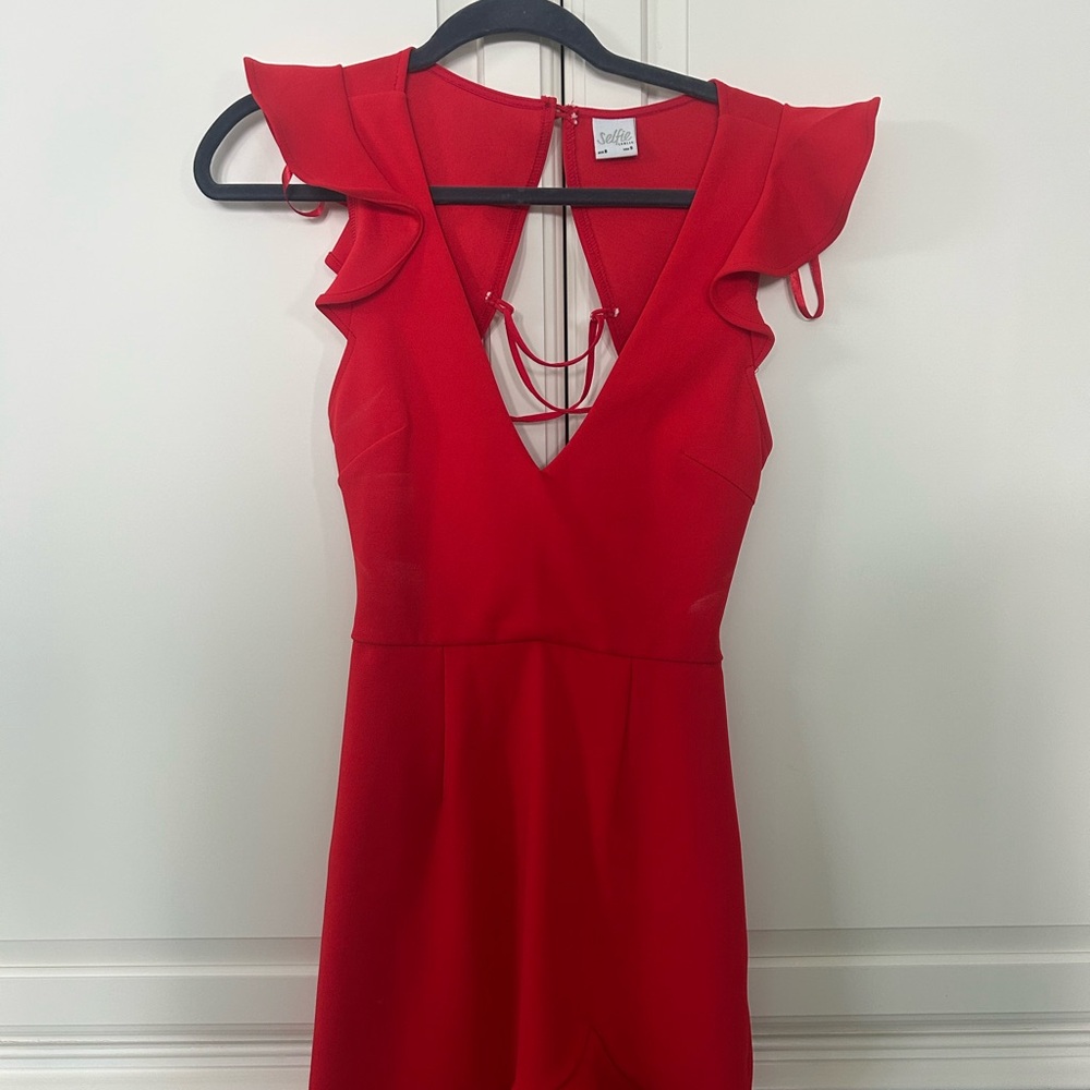 Selfie Leslie Red Backless Dress with Ruffle Sleeves